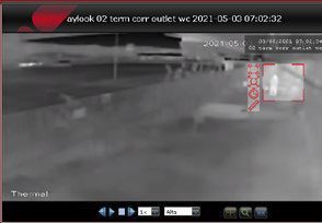 Vista da telecamera termica, corridoio esterno
